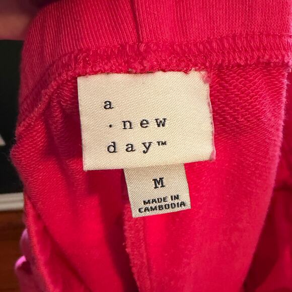 And Away Women's Hot Pink Sweatsuit Loungewear 2 pc M L EUC - Picture 6 of 7